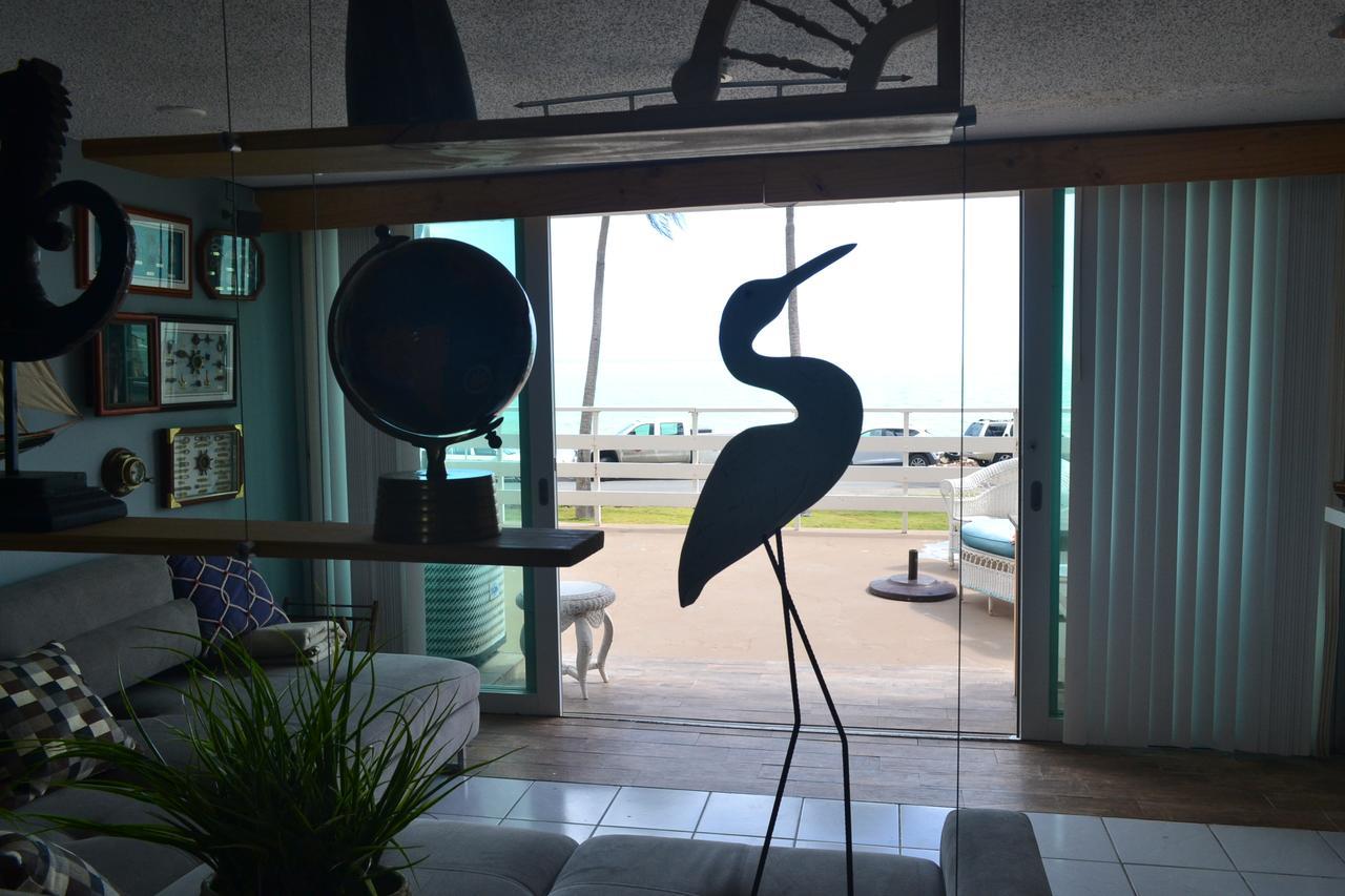 ファハルドNauetik, Ocean Front! Great Viewアパートメント エクステリア 写真